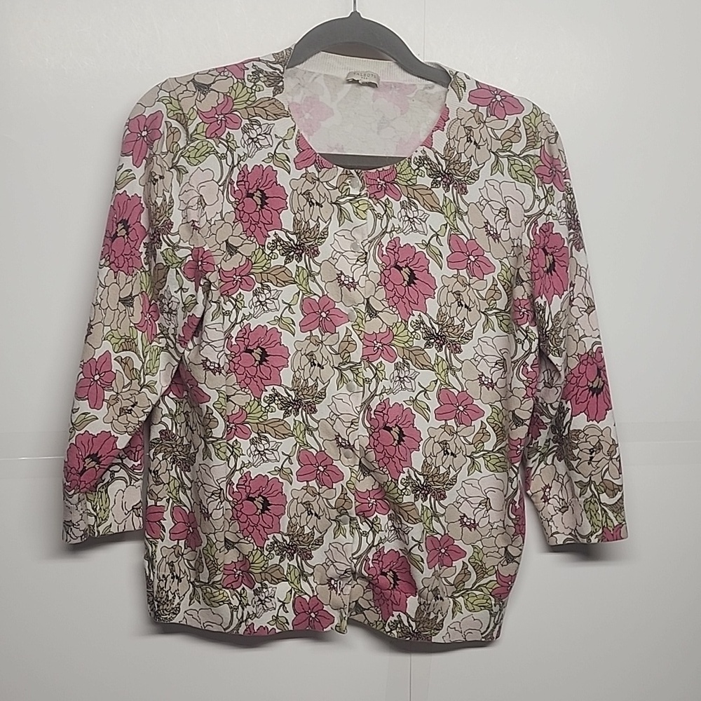 Talbots feminine flower beautiful soft pink/ whit/cream lightweight, sweater.